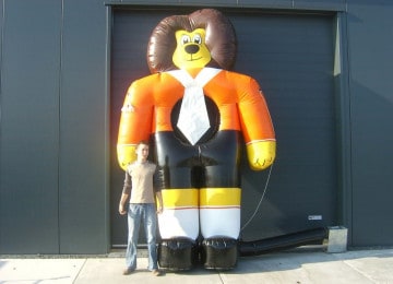 Stropdas leeuw